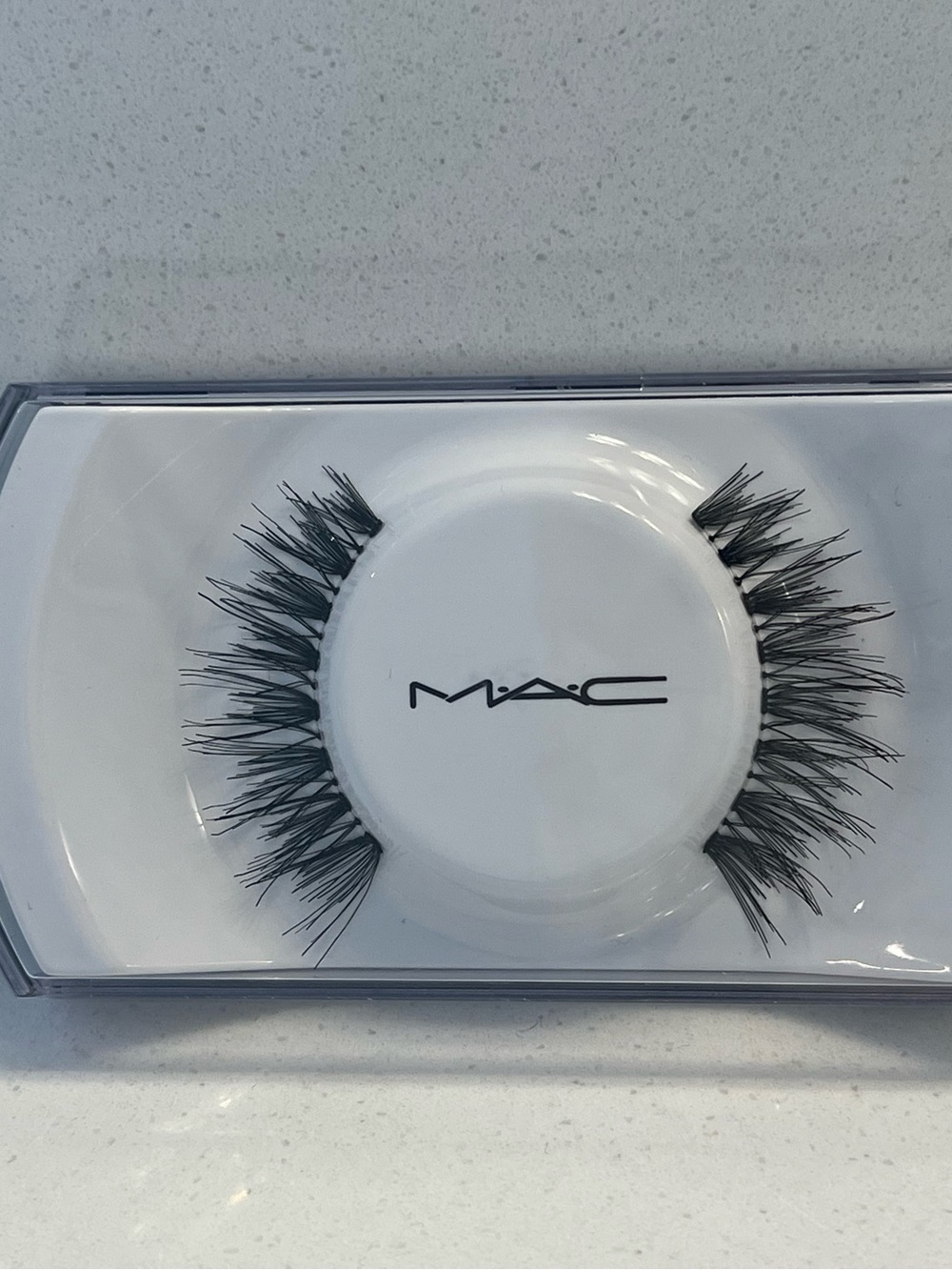 M•A•C Cosmetics  Dramatic False Lashes #B20